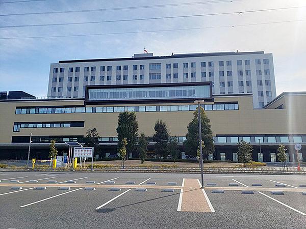 【周辺】松戸市立総合医療センターまで949m、徒歩約12分。