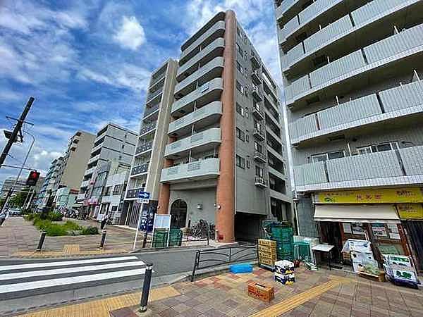 【外観】京浜急行線「子安」駅徒歩2分×南東向き角部屋！横浜や品川方面へのアクセスもラクラク、通勤・通学・週末のレジャー等でアクティブに移動される方におススメのマンションです。