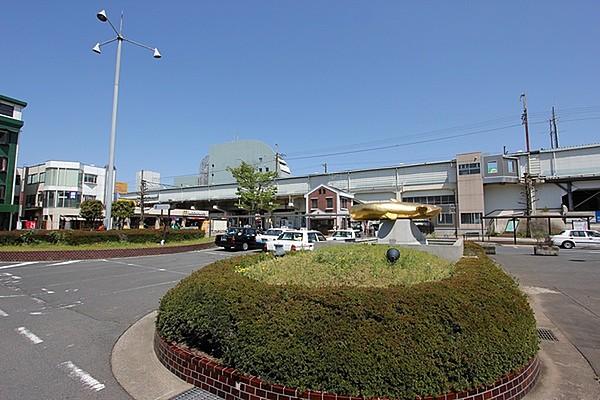 【周辺】吉川駅(JR 武蔵野線)まで617m