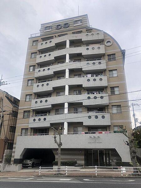 【外観】鉄筋コンクリート造地上9階建