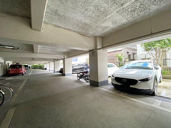 【駐車場】駐車場です