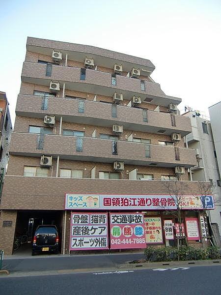 【外観】狛江通りに面した生活便利なマンション♪