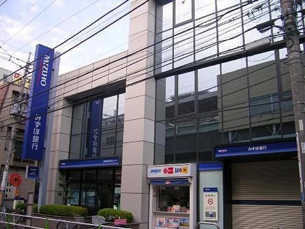 【周辺】みずほ銀行蓮根支店 735m