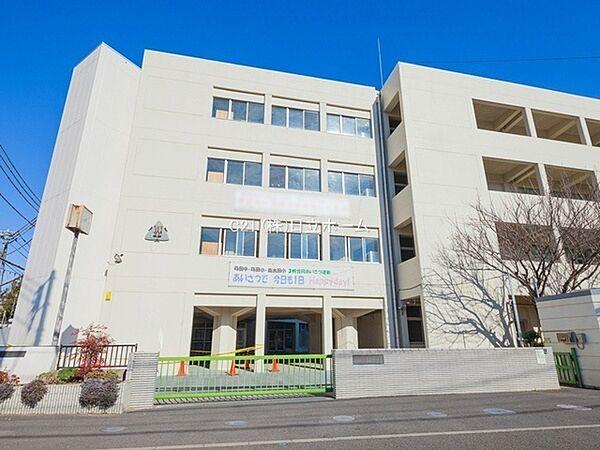 【周辺】横浜市立蒔田中学校まで1173m、全職員で生徒の健全育成に向けて、活力と魅力のある学校作りを目指します。