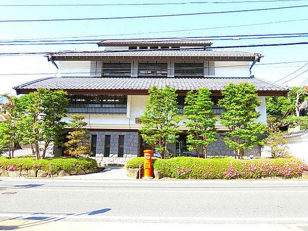 【周辺】鎌倉小坂郵便局まで1103m、北鎌倉駅近くにある郵便局。風情のある建物で観光客にも人気です。