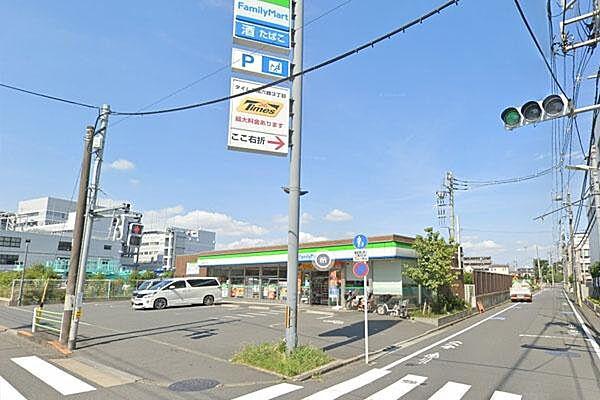 【周辺】ファミリーマート大田南六郷三丁目店まで400m