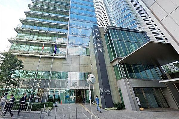 【周辺】渋谷区役所まで100m、本マンション前面の区役所通りをまっすぐです。