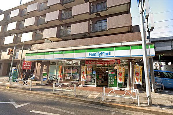 【周辺】ファミリーマート砧城山通り店まで220m