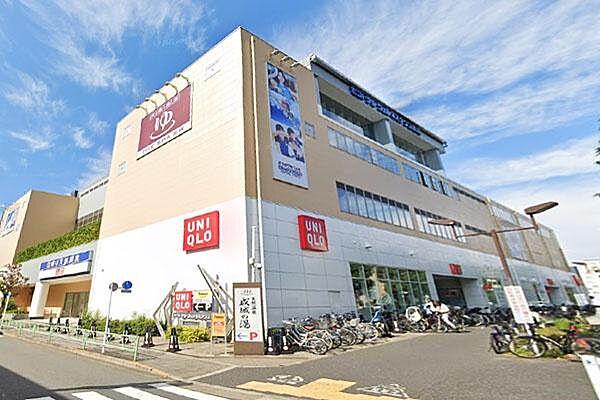 【周辺】ユニクロ世田谷千歳台店まで450m、THE SPA成城も同じ建物内にあります。