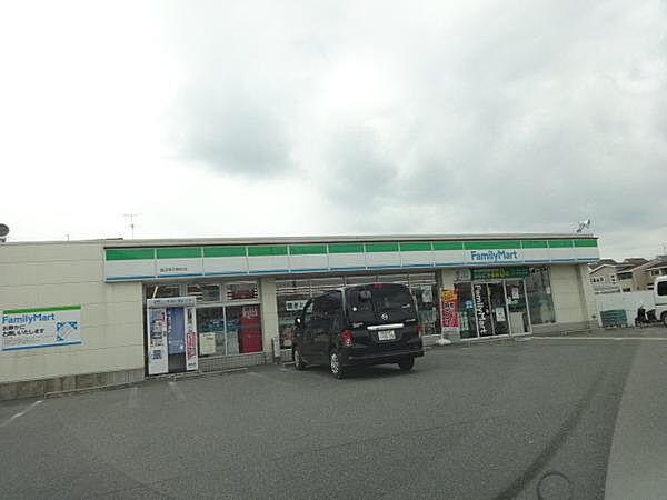 【周辺】ファミリーマート富田林中野町店まで377m
