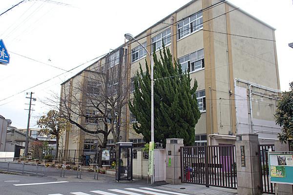 【周辺】京都市立川岡小学校まで863m
