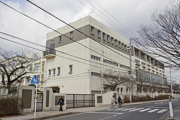 【周辺】長岡京市立長岡中学校まで615m