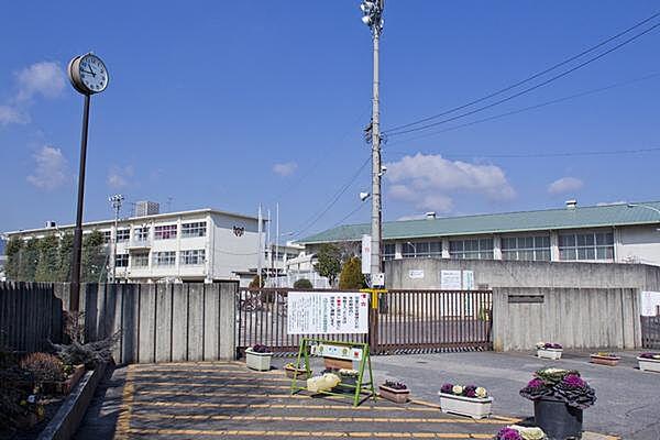 【周辺】向日市立第3向陽小学校まで413m