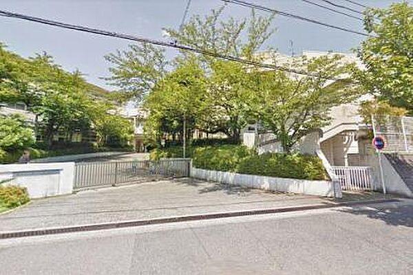 【周辺】横浜市立能見台小学校まで886m、学校教育目標：健康な心と体をもって、たくましく生き抜く子