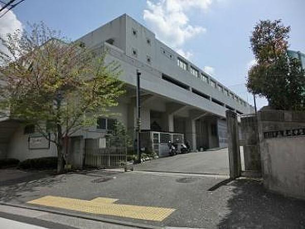 【周辺】横浜市立岩崎中学校まで1608m