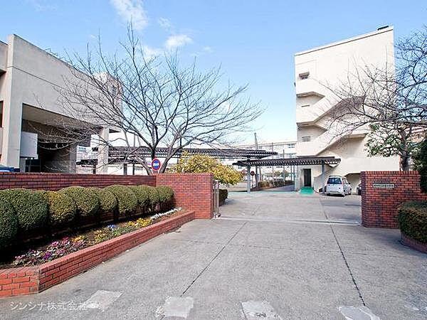 【周辺】横浜市立西柴中学校まで950m、学校教育目標：共に学び、たくましく、豊かな心を持った生徒を育てます