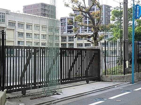 【周辺】川崎市立南河原中学校まで424m