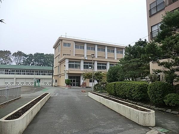 【周辺】横浜市立三ッ沢小学校まで654m