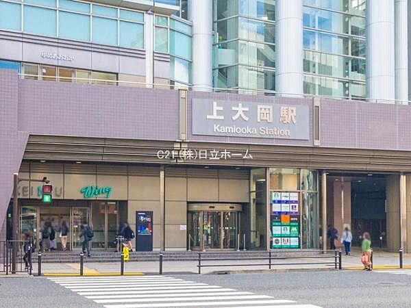 【周辺】京浜急行電鉄本線「上大岡」駅まで1415m、京急線「快特」停車駅。直通で横浜へ1駅8分・品川へ4駅26分。羽田空港へも快適アクセス。ブルーラインの複数路線の駅です。