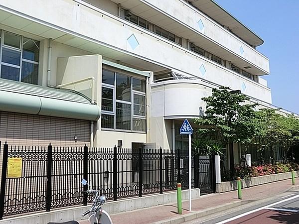 【周辺】大田区立大森第一小学校まで831m
