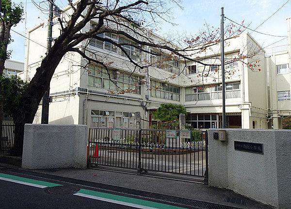 【周辺】横浜市立港北小学校まで498m