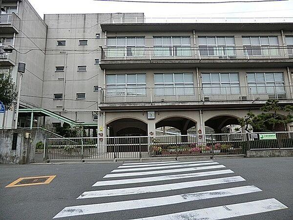 【周辺】横浜市立老松中学校まで1100m