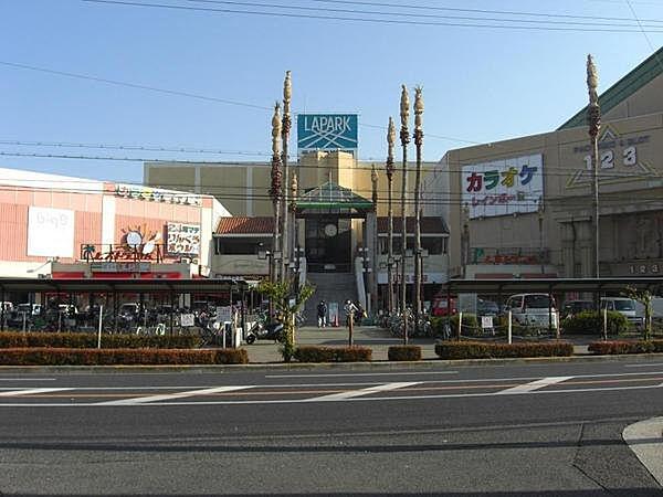 【周辺】長崎屋岸和田店まで844m