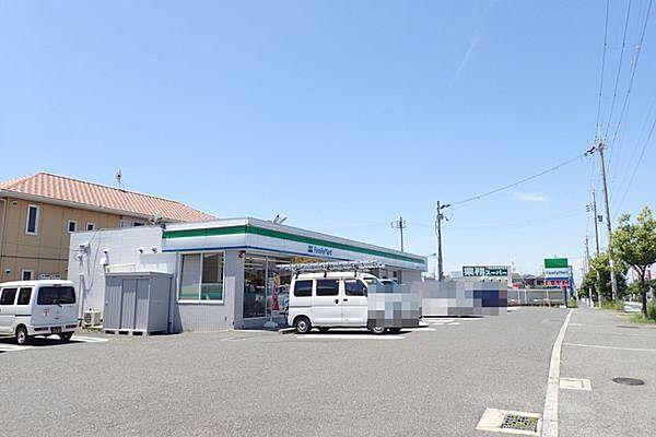 【周辺】ファミリーマート 堺鳳西町二丁店まで653m