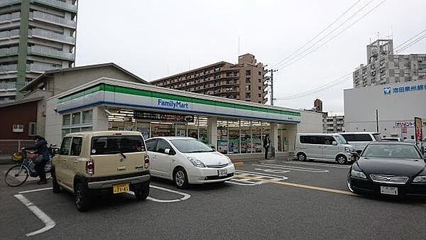 【周辺】ファミリーマート堺津久野町店まで196m