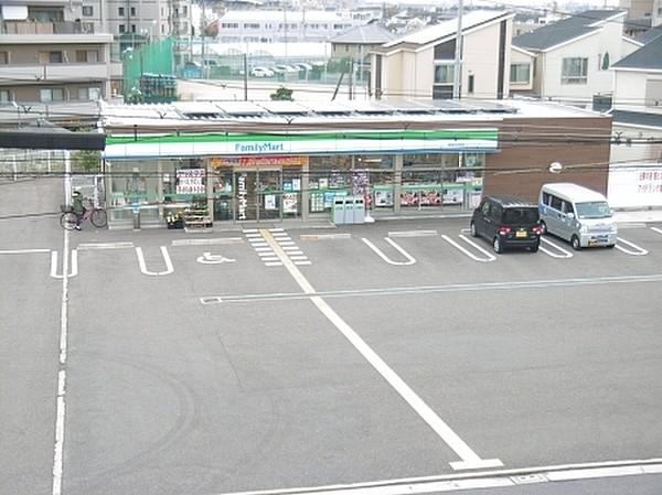 【周辺】ファミリーマート堺深井沢町店まで522m
