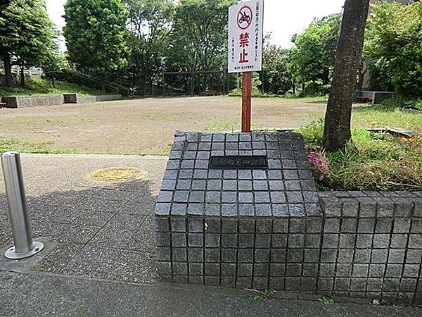 【周辺】善部町第四公園まで680m、地域の人と触れ合える親子で楽しめる公園です