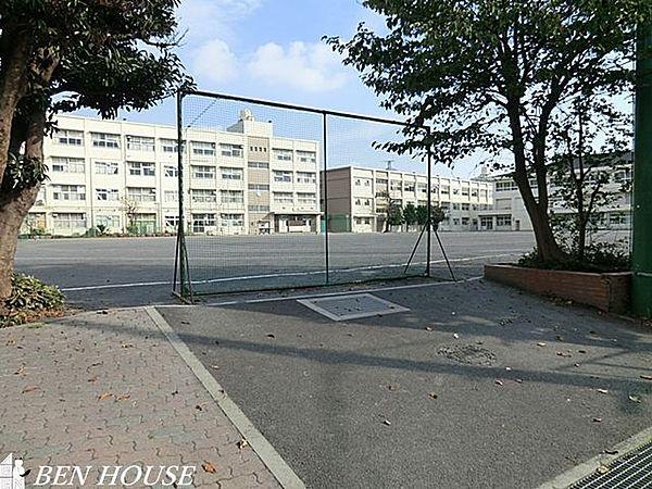 【周辺】横浜市立戸塚中学校 徒歩19分。部活動が盛んで活気溢れた中学校です。 1630m