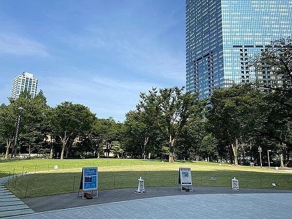 【周辺】新宿中央公園まで62m