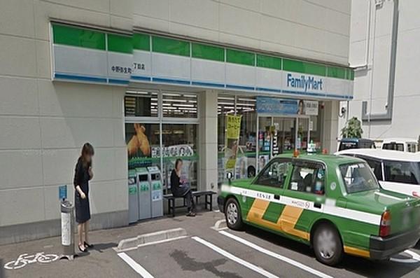 【周辺】ファミリーマート中野弥生町一丁目店まで529m