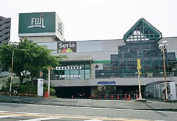 【周辺】FUJIスーパー　藤沢善行店まで613m