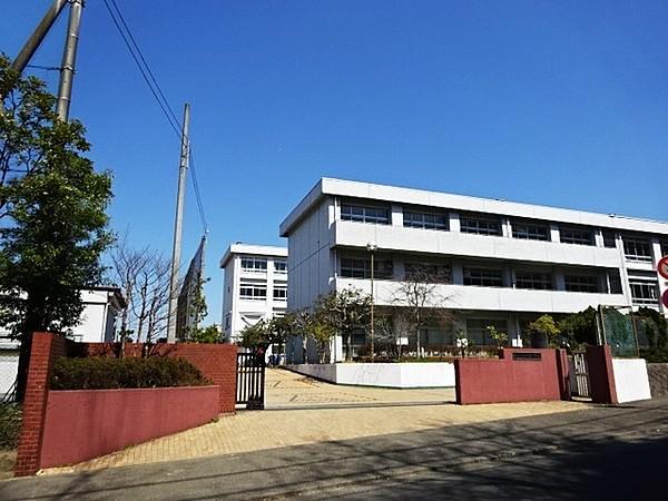 【周辺】藤沢市立大庭中学校まで1345m