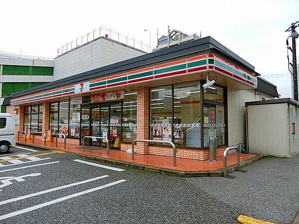 【周辺】セブンイレブン彦根駅前店まで817m