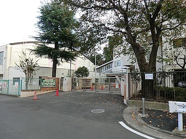 【周辺】横浜市立初音が丘小学校まで1300m