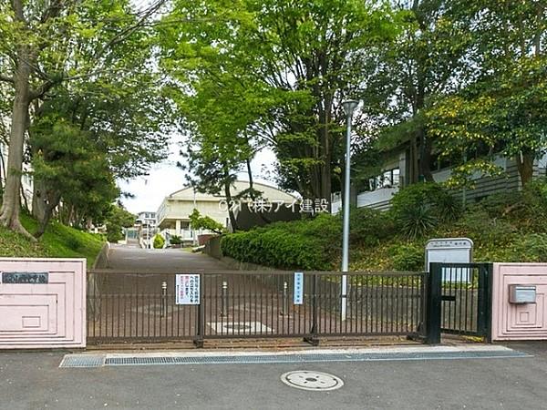 【周辺】横浜市立山内中学校まで1360m、横浜市立山内中学校