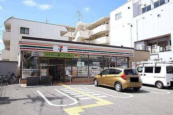 【周辺】セブン-イレブン阪急塚口駅南店まで87m
