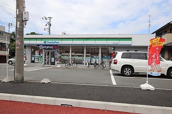 【周辺】ファミリーマート近松公園店まで323m