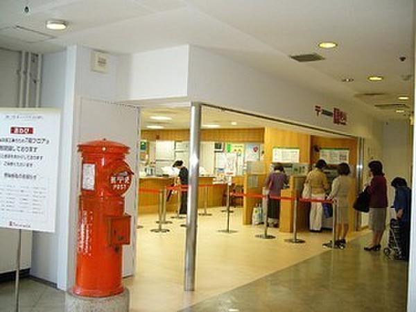 【周辺】京都高島屋内郵便局まで437m