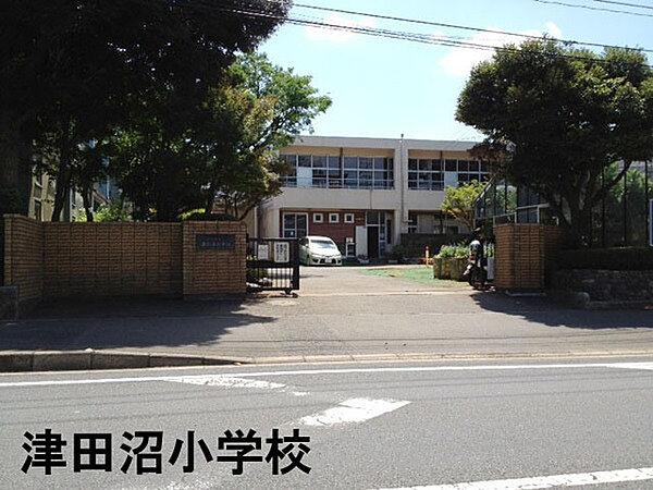 【周辺】習志野市立津田沼小学校まで353m