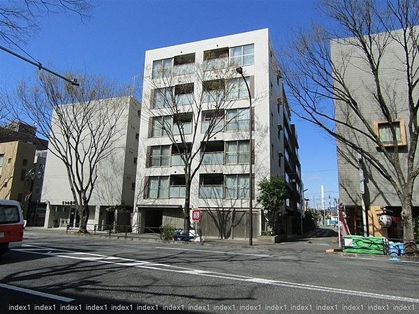 【外観】平成21年2月築、総戸数40戸、八幡山駅徒歩3分の駅チカマンションです。