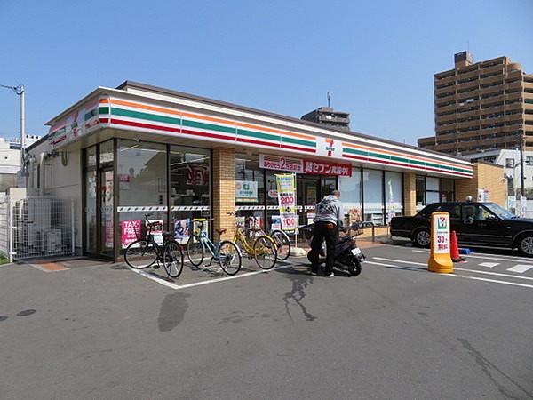 【周辺】セブンイレブン福生駅前東口店まで342m