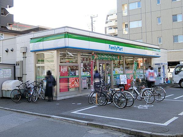 【周辺】ファミリーマート本千葉駅東口店まで280m