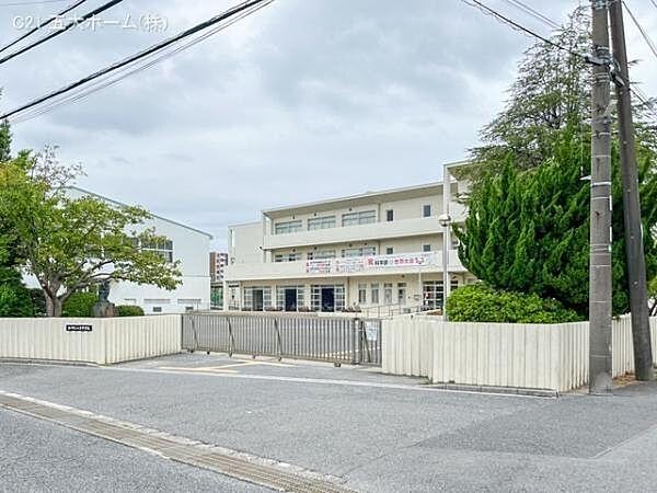 【周辺】松戸市立小金中学校まで270m