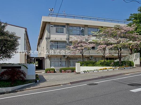 【周辺】松戸市立根木内中学校まで851m
