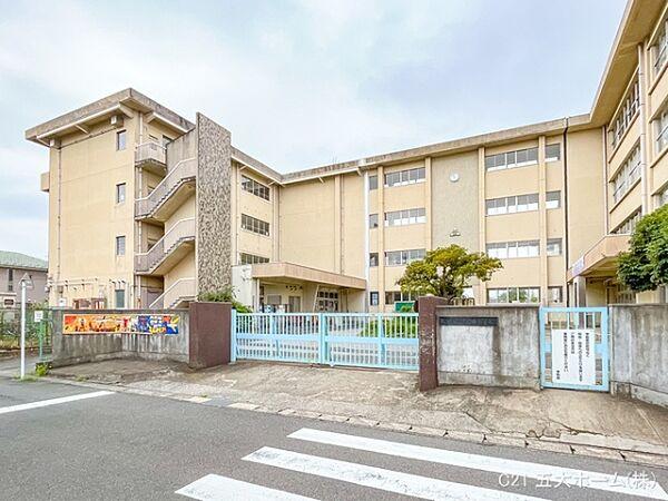 【周辺】松戸市立古ケ崎小学校まで1100m