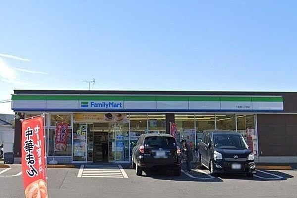 【周辺】ファミリーマート小金原二丁目店まで431m